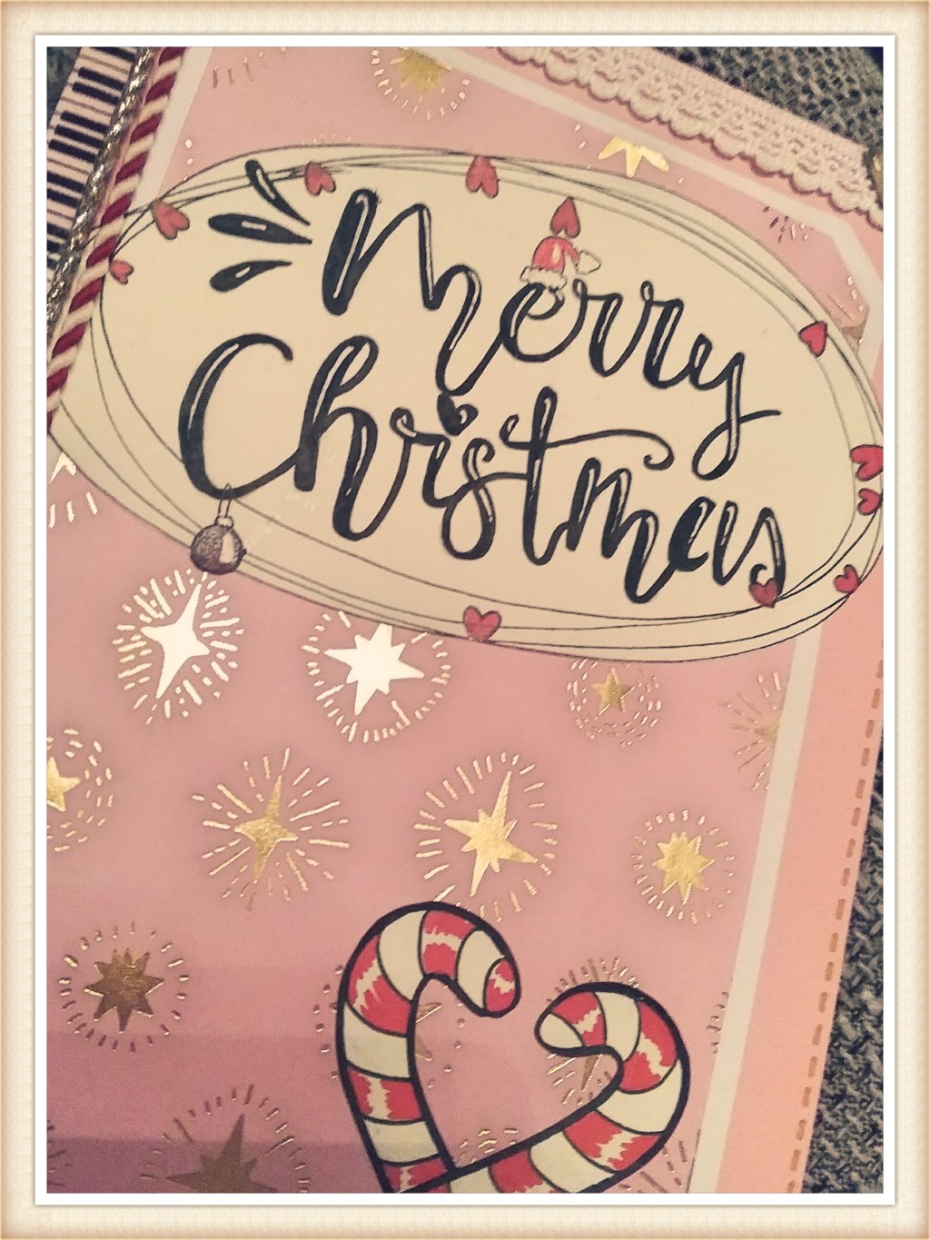 Advent, Advent, ein Sozialarbeiter&nbsp;brennt